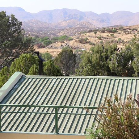 Onganga Hotel Pension Windhoek Buitenkant foto