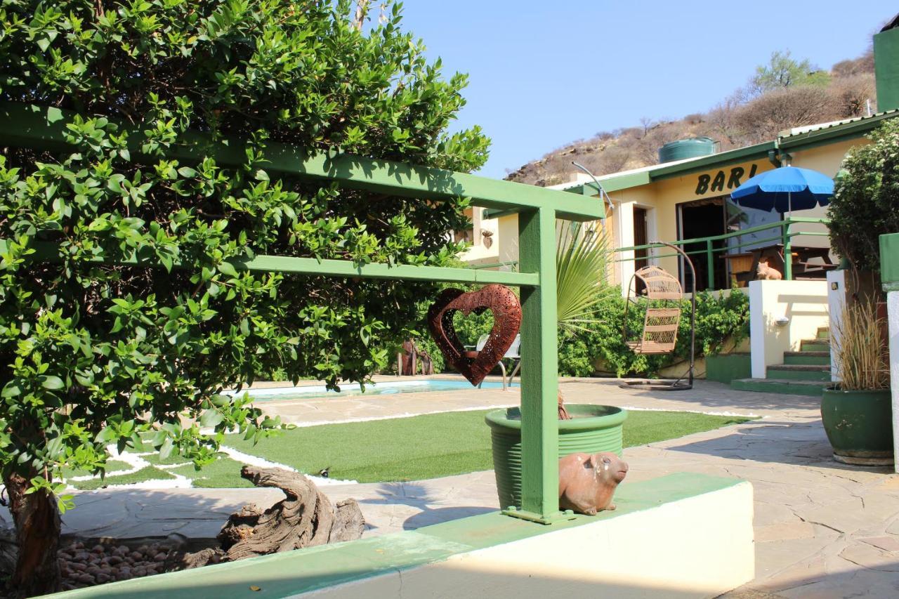 Onganga Hotel Pension Windhoek Buitenkant foto