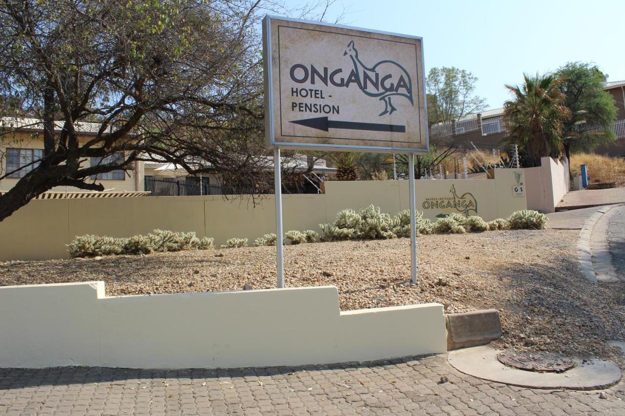 Onganga Hotel Pension Windhoek Buitenkant foto