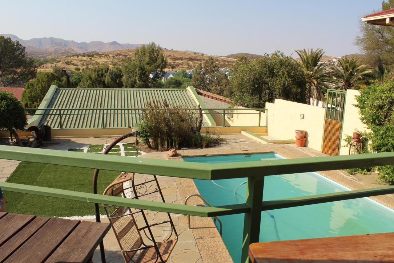 Onganga Hotel Pension Windhoek Buitenkant foto