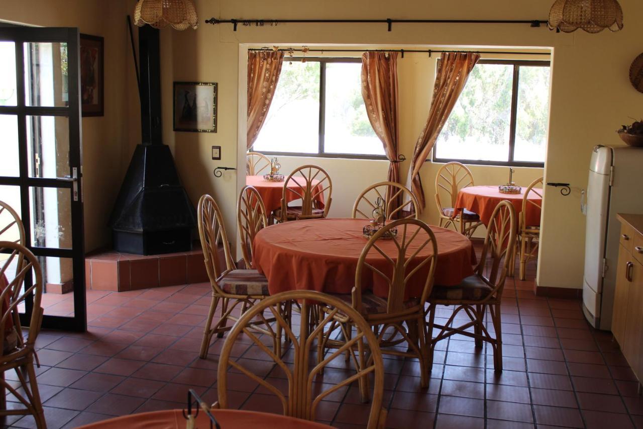 Onganga Hotel Pension Windhoek Buitenkant foto